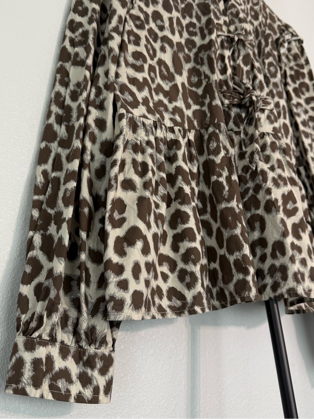 Annie Wear Leopard Print Tie Front Peplum Blouse Brown Cream Women Size XL - Picture 12 of 14